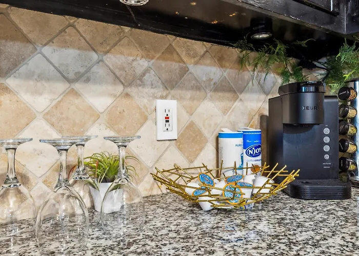 Cozy Nashville Condo - Pets Welcome, Free Park
