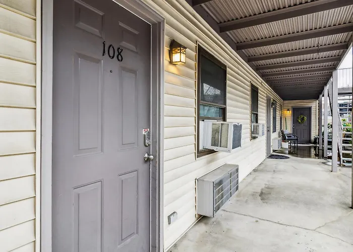 Cozy Nashville Condo - Pets Welcome, Free Park