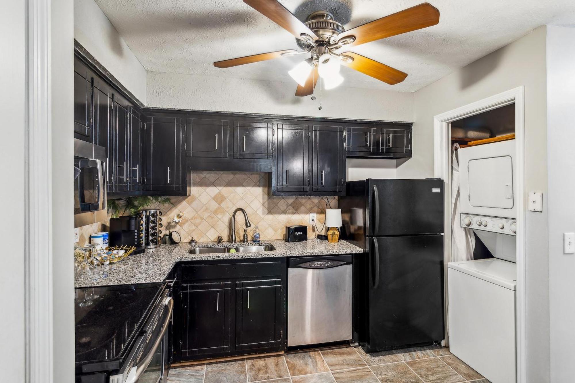 Apartment Cozy - Pets Welcome, Free Park *
